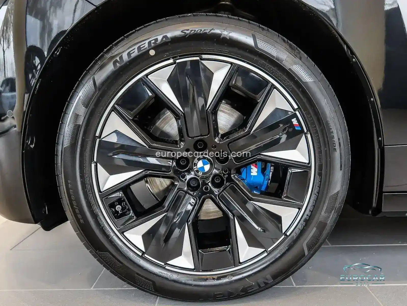 BMW iX