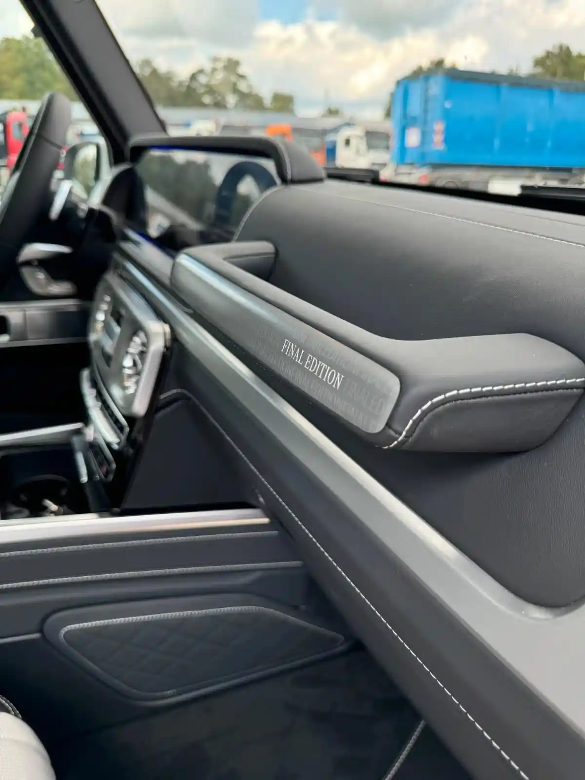 Mercedes-Benz G 500