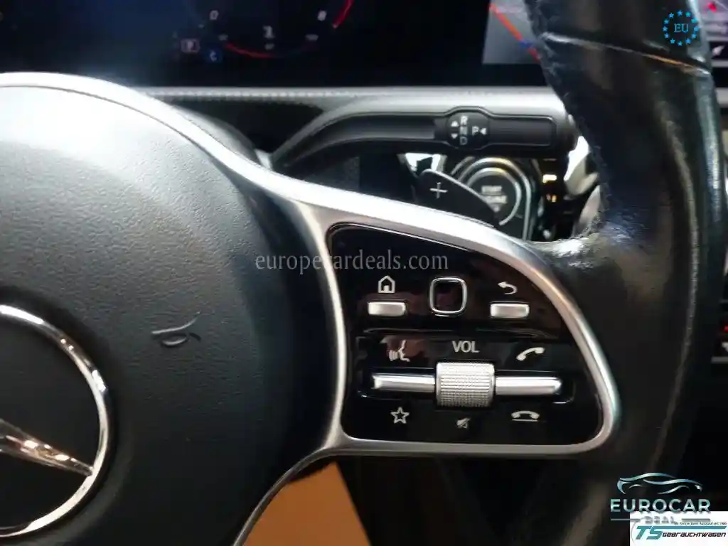 Mercedes-Benz CLA 220