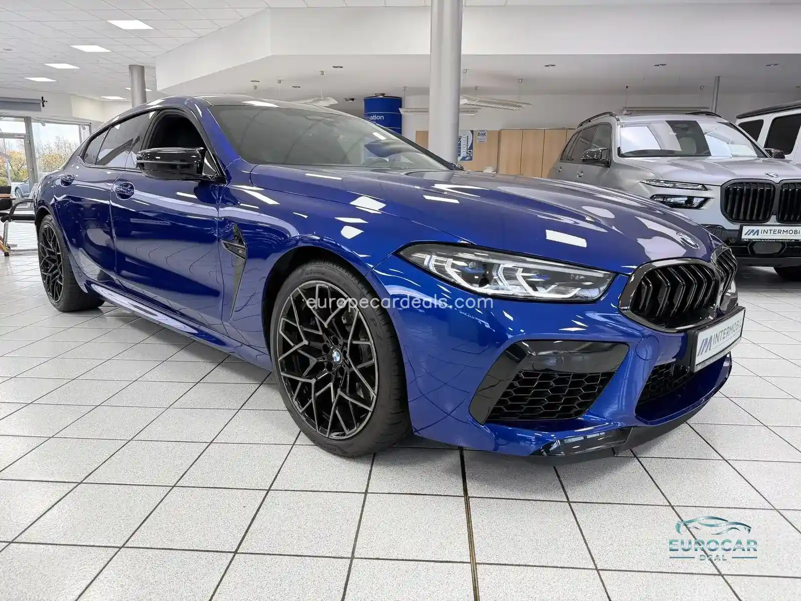 BMW M8