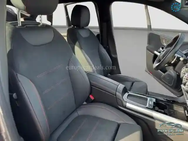 Mercedes-Benz B 220