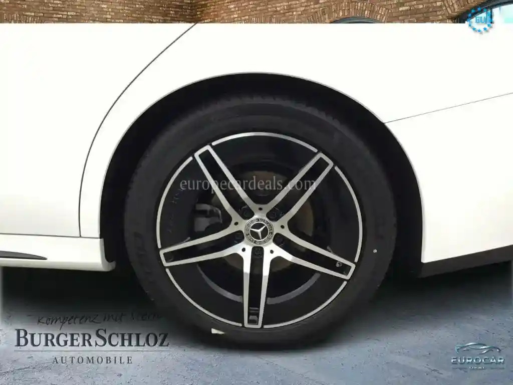 Mercedes-Benz E 200