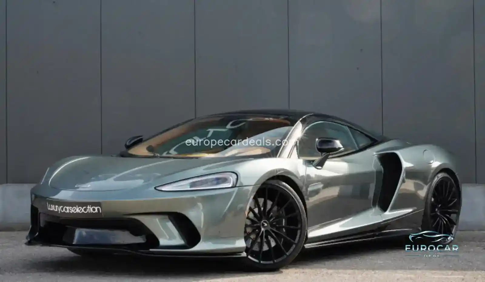 McLaren GT