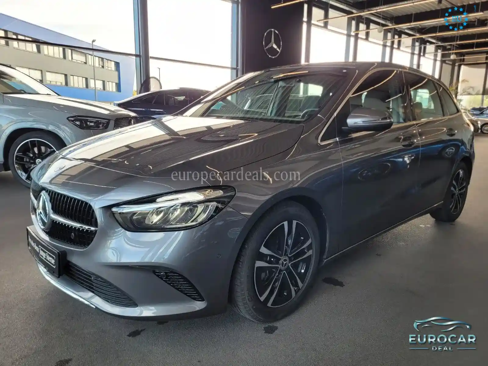 Mercedes-Benz B 180