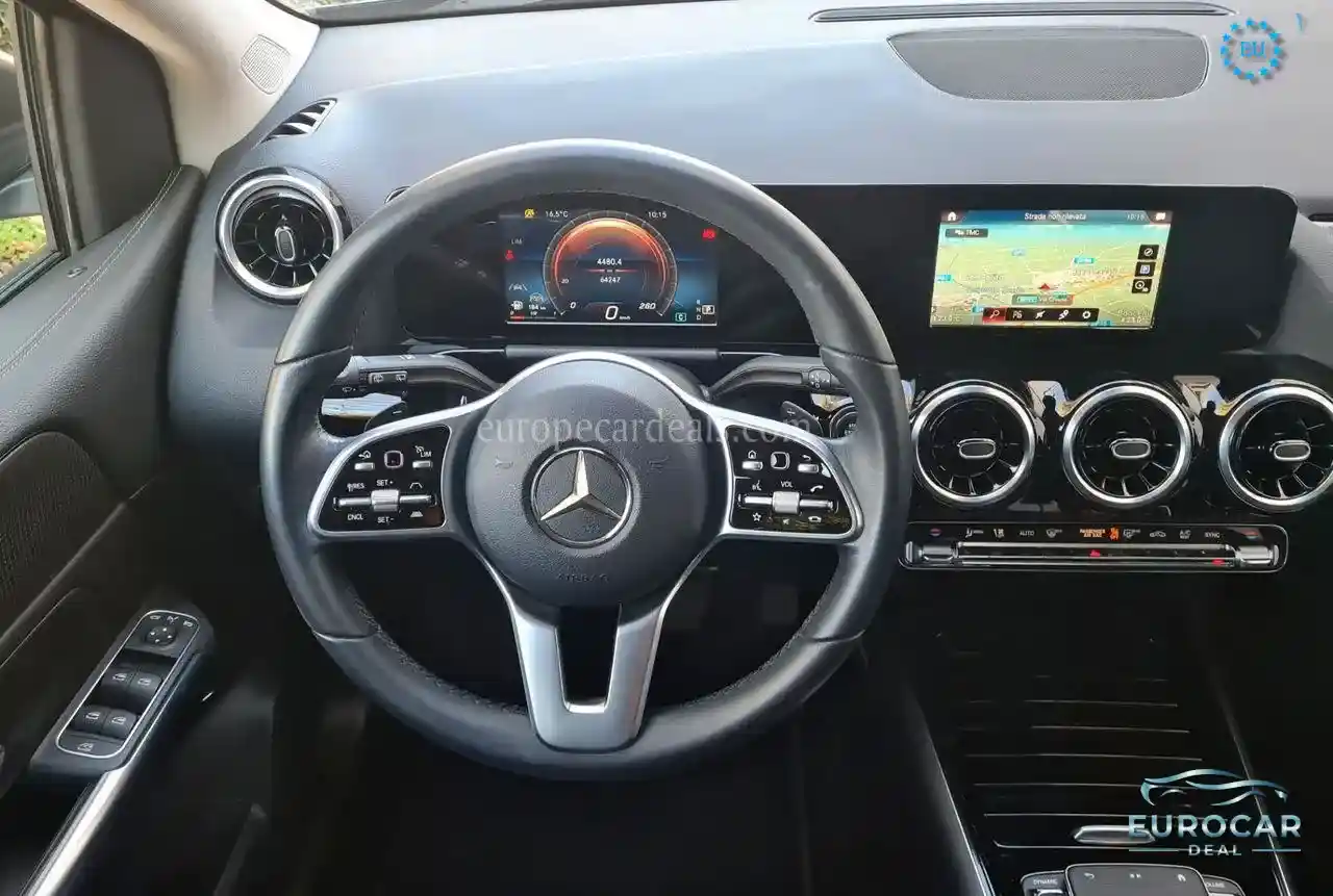 Mercedes-Benz B 180