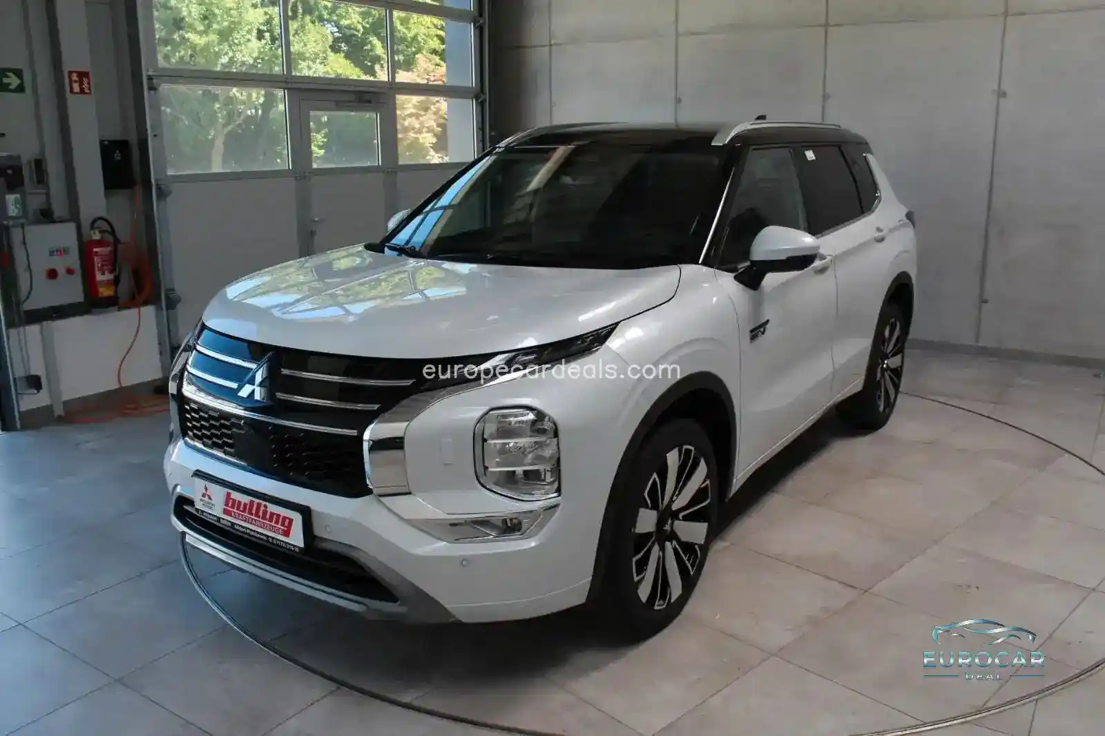Mitsubishi Plug-in Hybrid Outlander