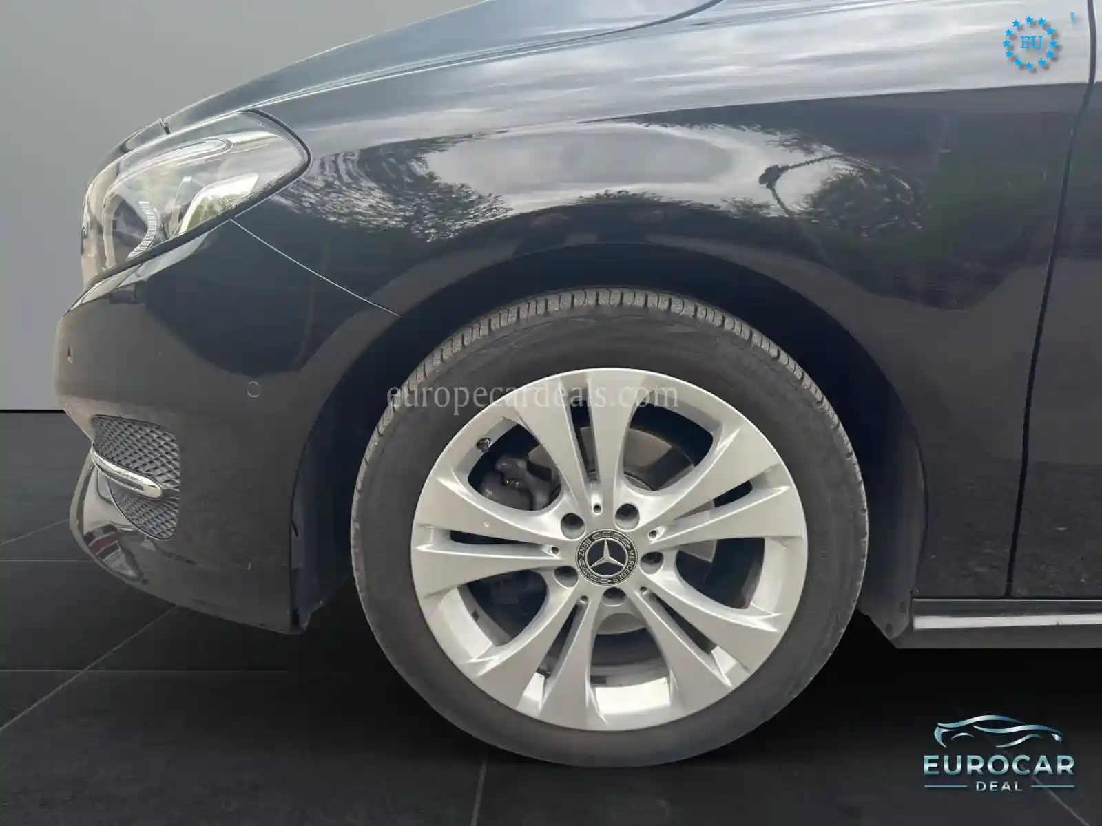 Mercedes-Benz B 200