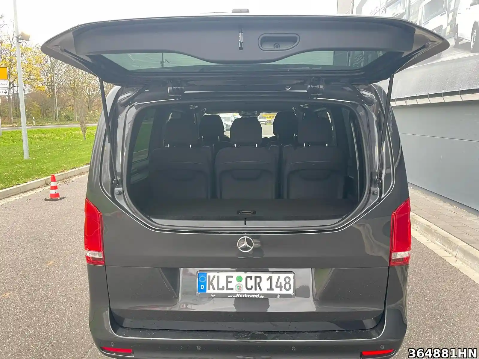 Mercedes-Benz V 250