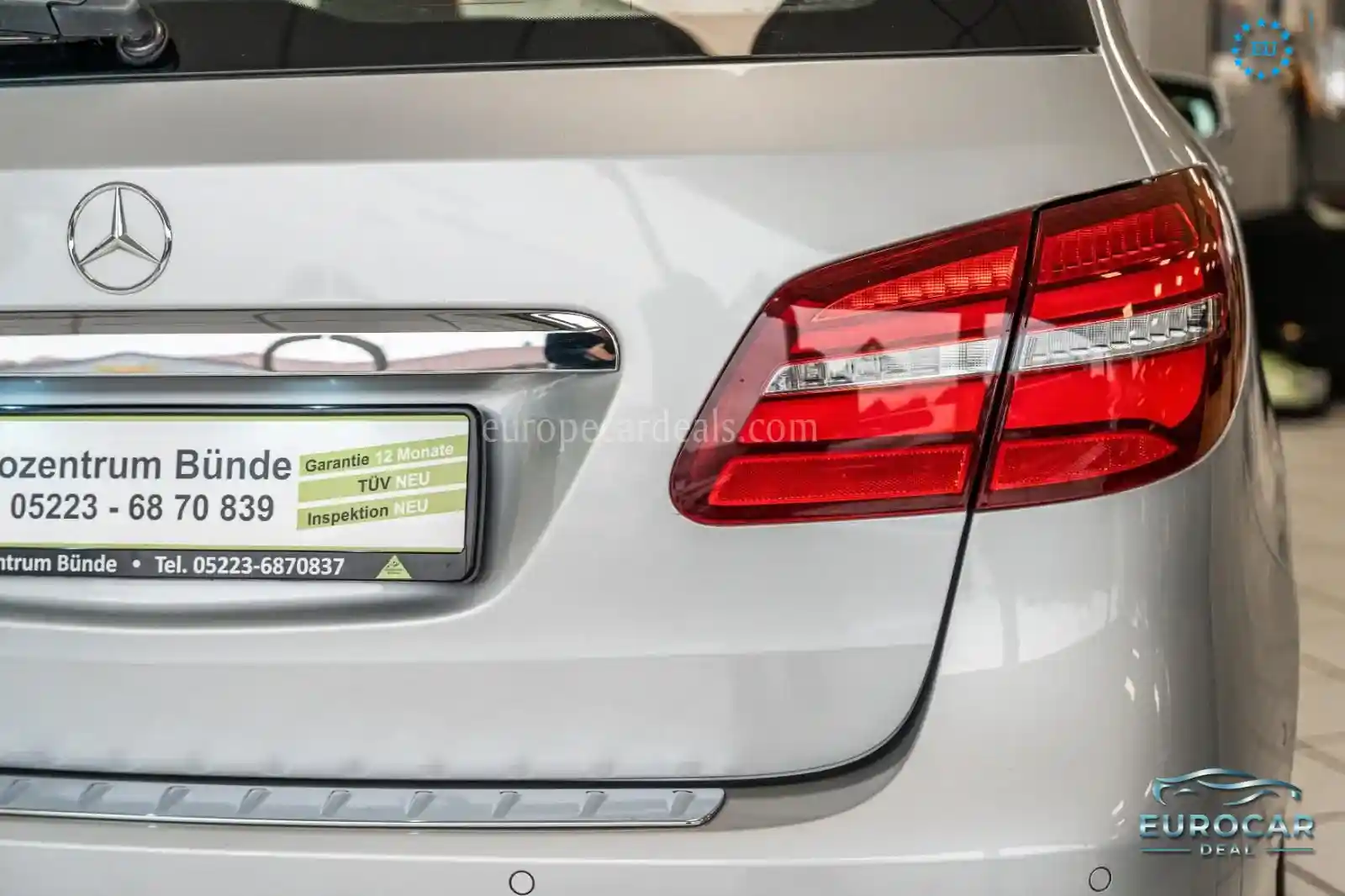 Mercedes-Benz B 180