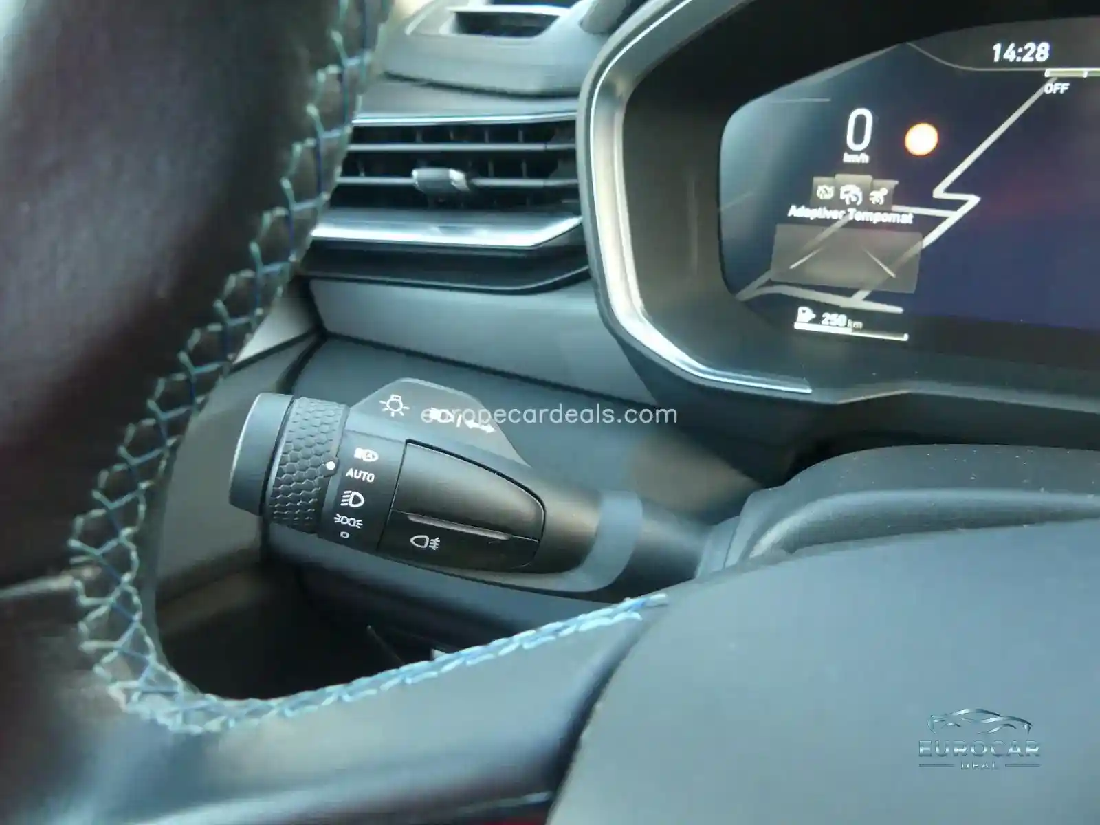 Lynk&Co 01