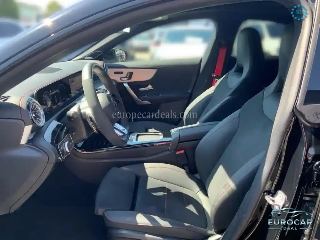 Mercedes-Benz CLA 45 AMG