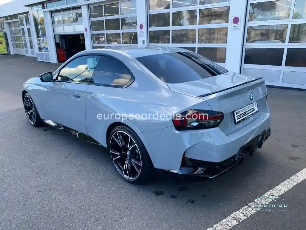 BMW M240i