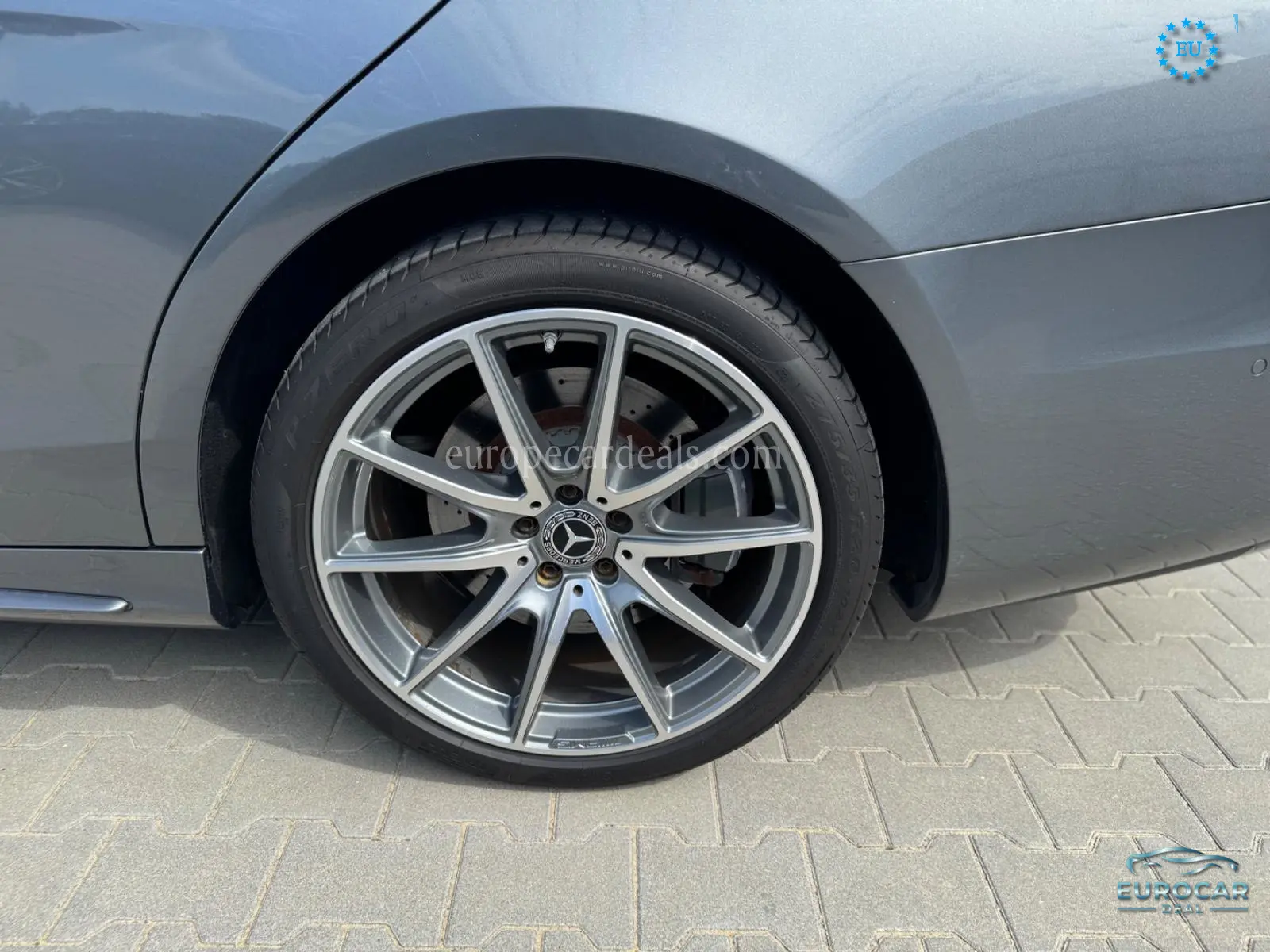 Mercedes-Benz S 560
