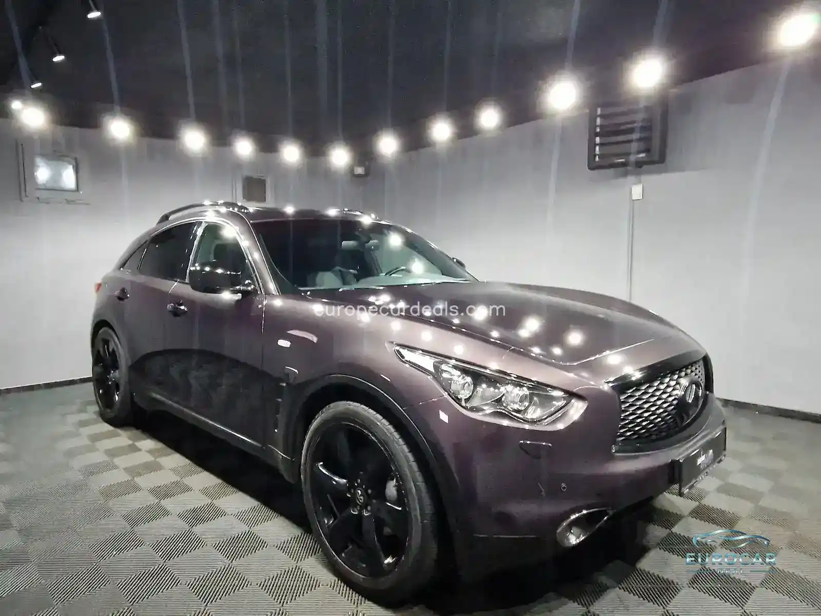 Infiniti QX70