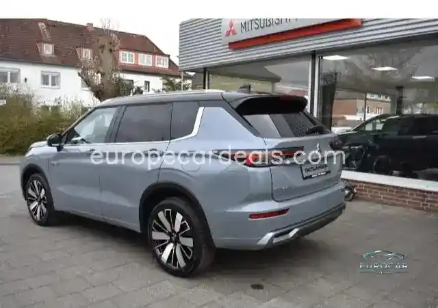 Mitsubishi Plug-in Hybrid Outlander