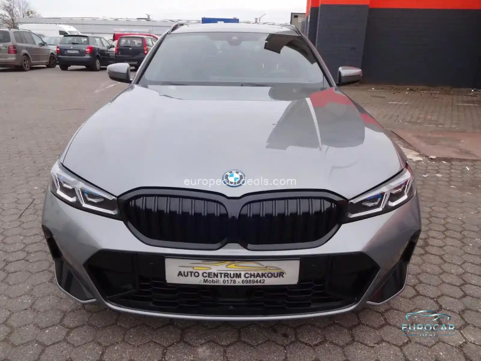 BMW 330