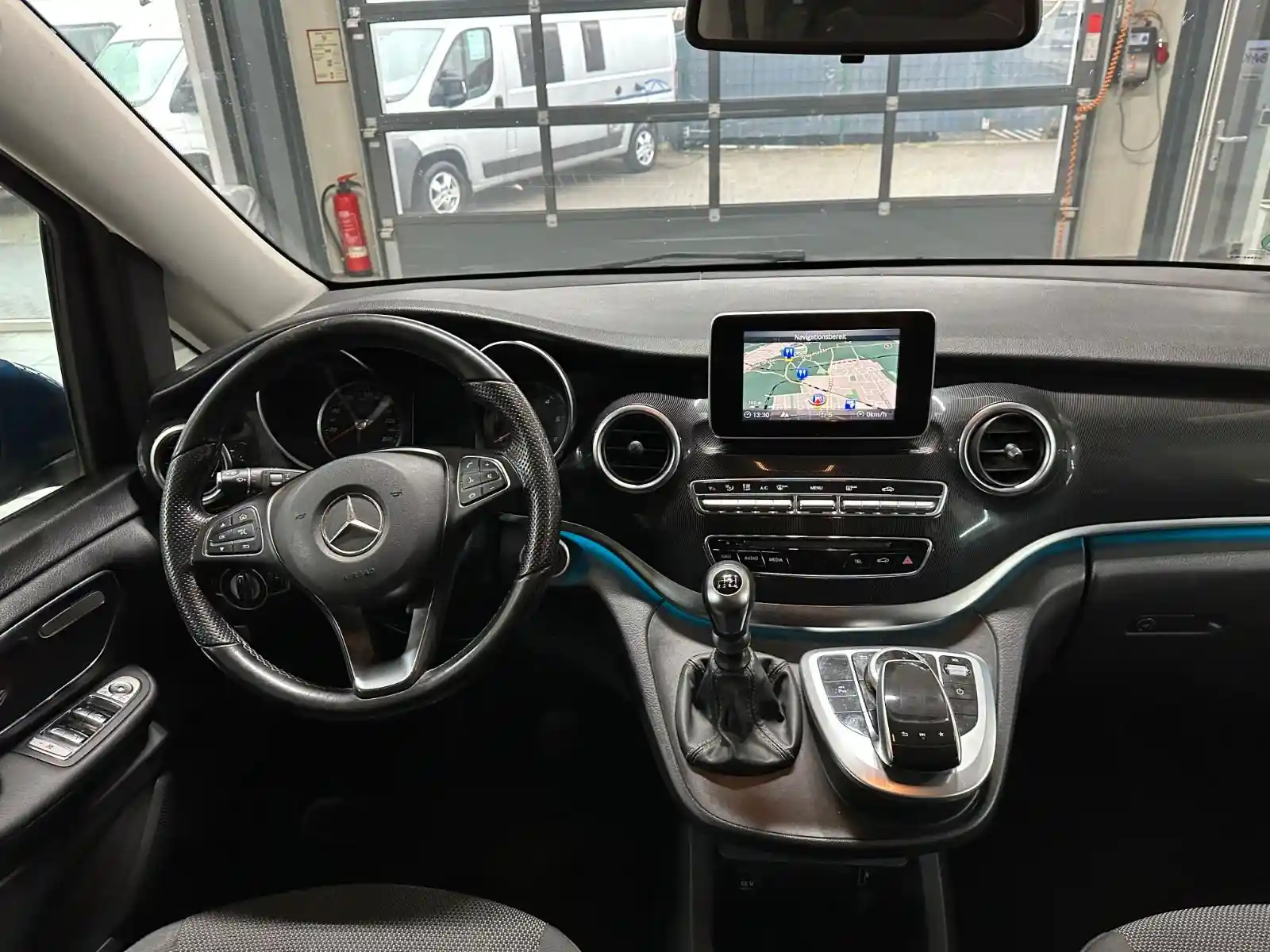 Mercedes-Benz V 200