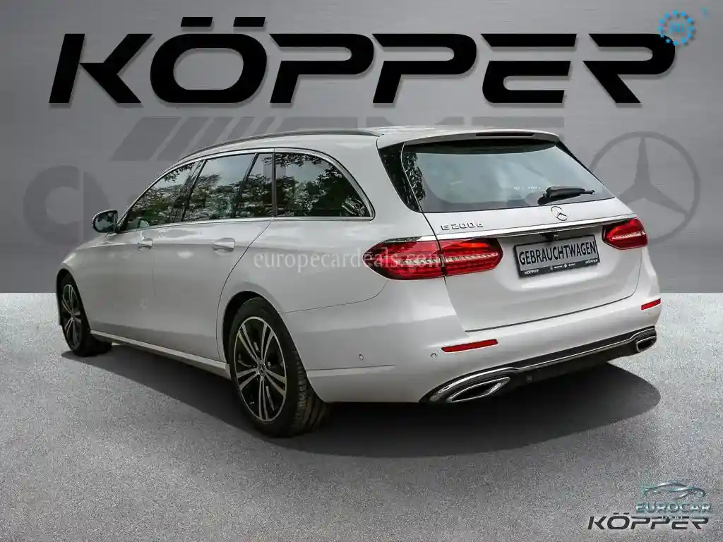 Mercedes-Benz E 200