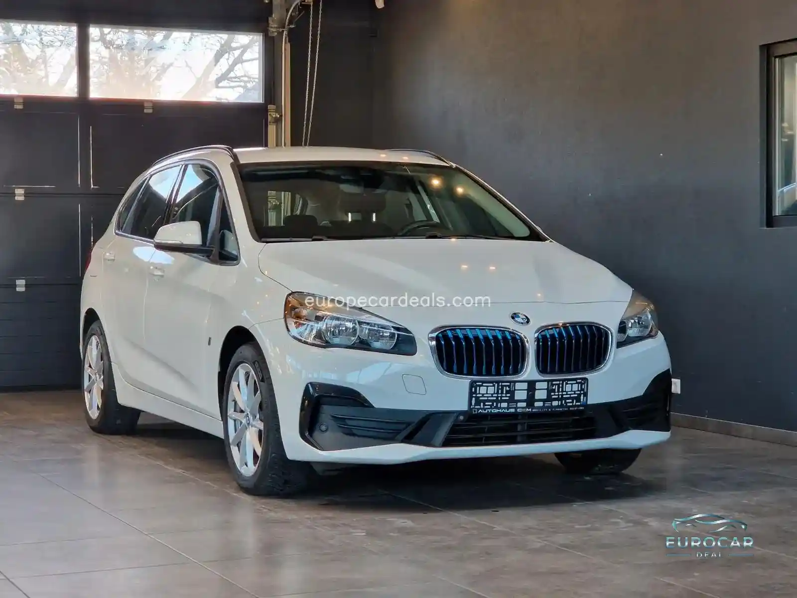BMW 225