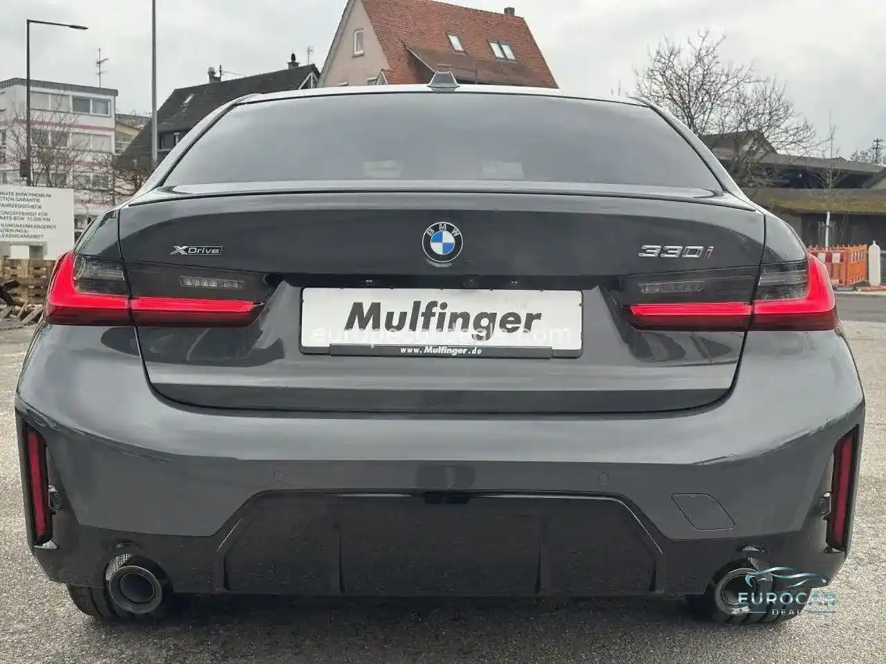 BMW 330