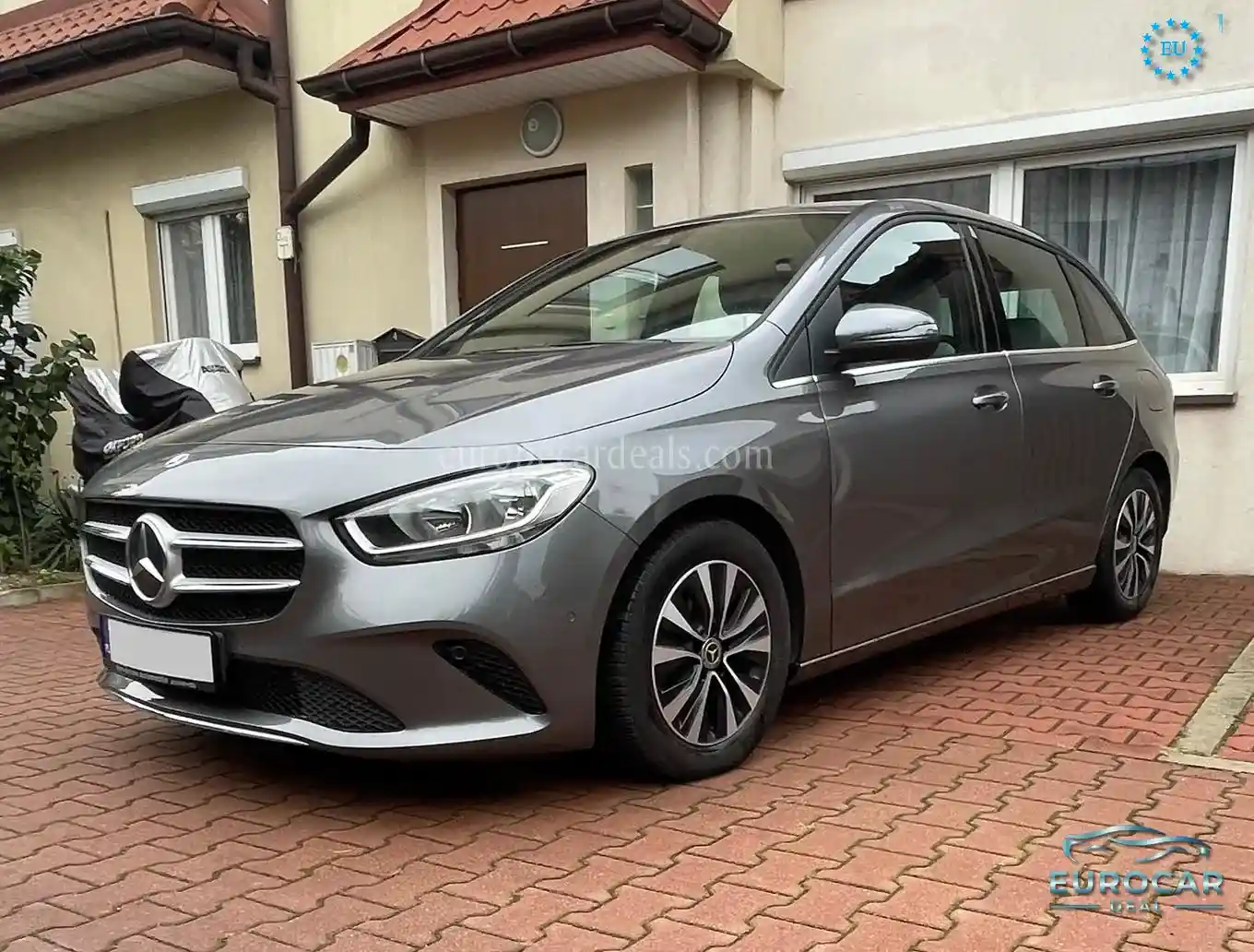 Mercedes-Benz B 180