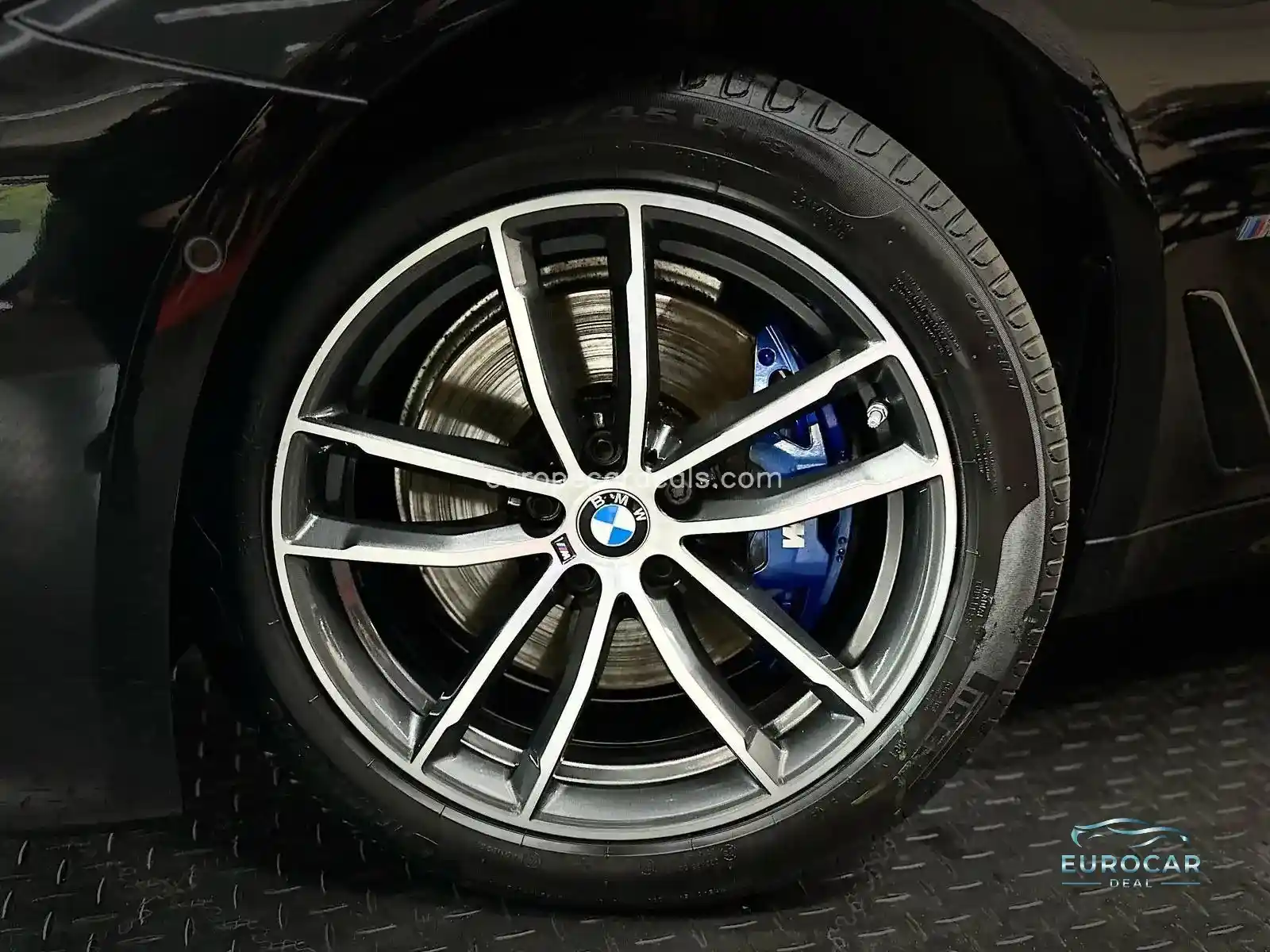 BMW 530