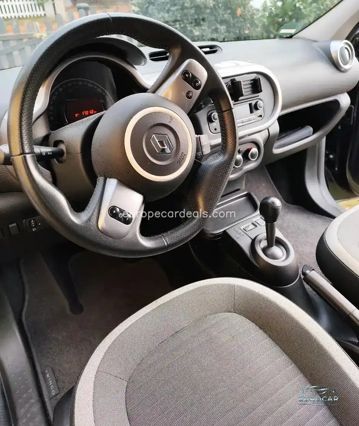 Renault Alaskan