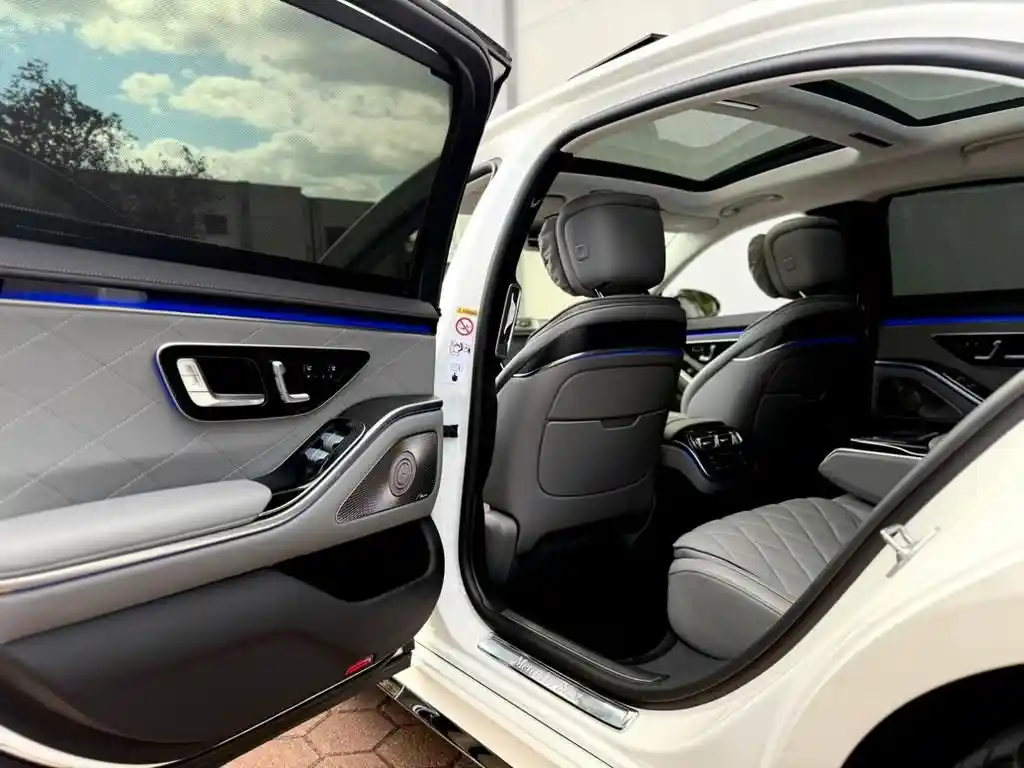 Mercedes-Benz S 500