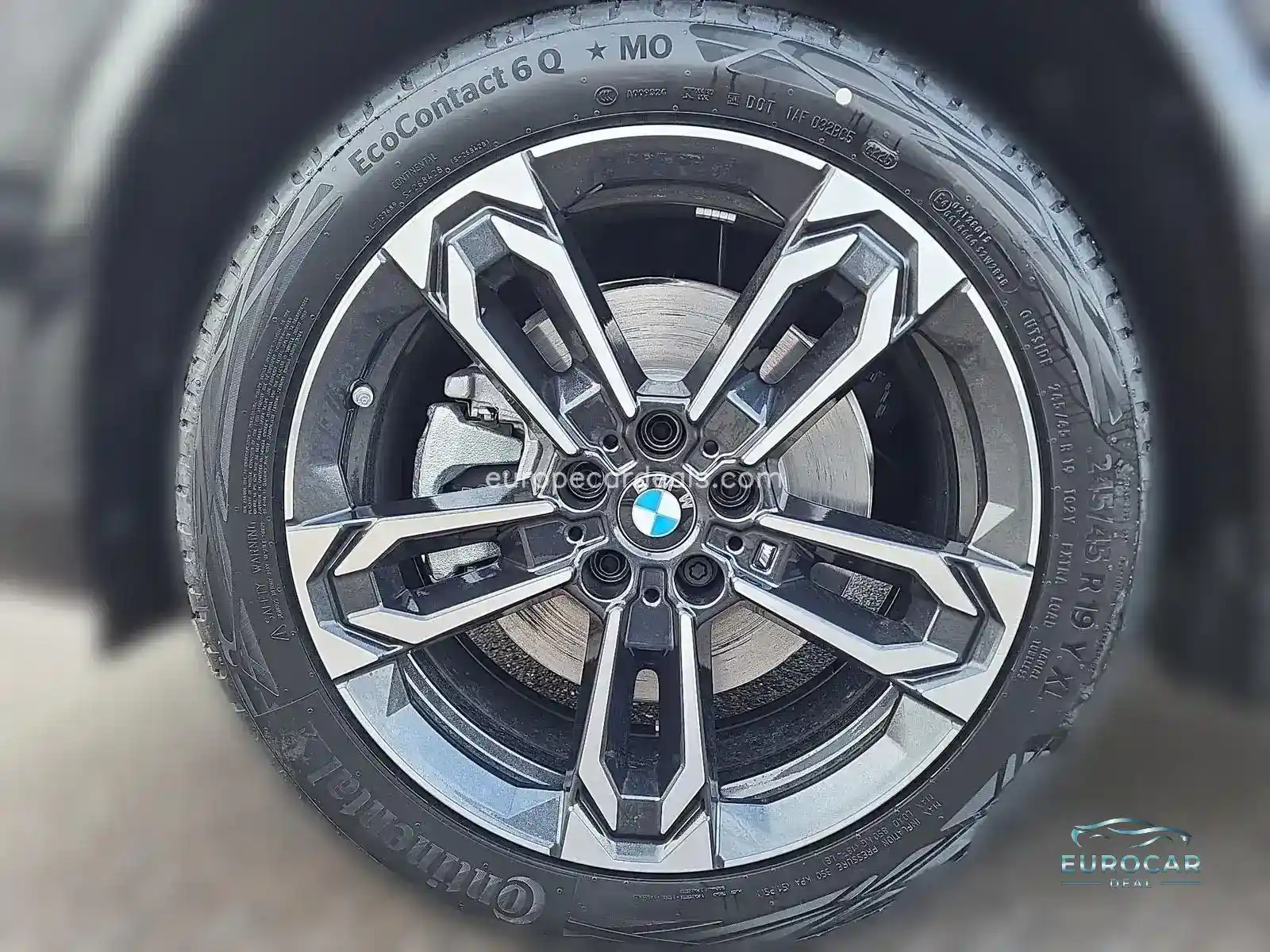 BMW iX1