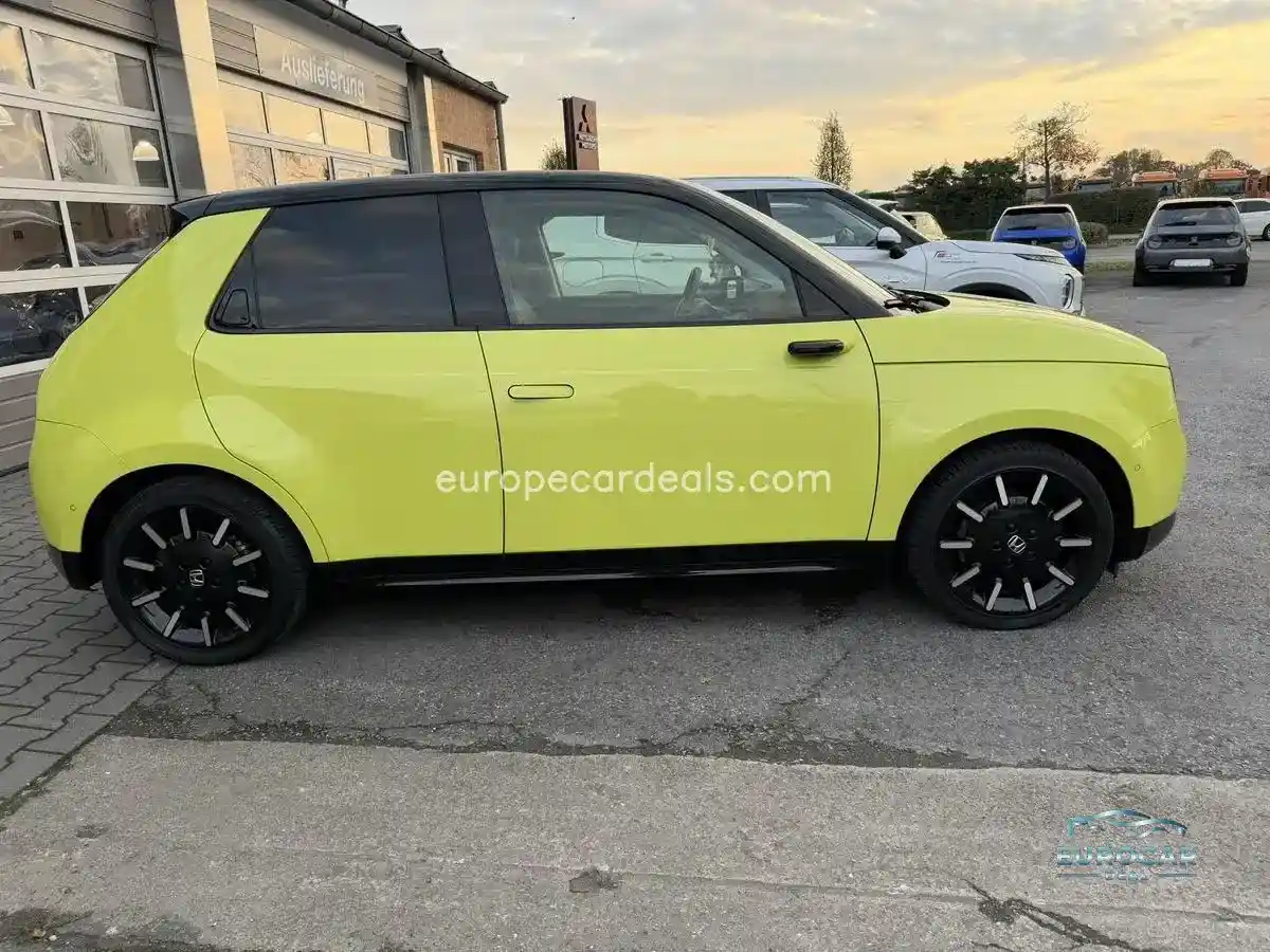 Honda e