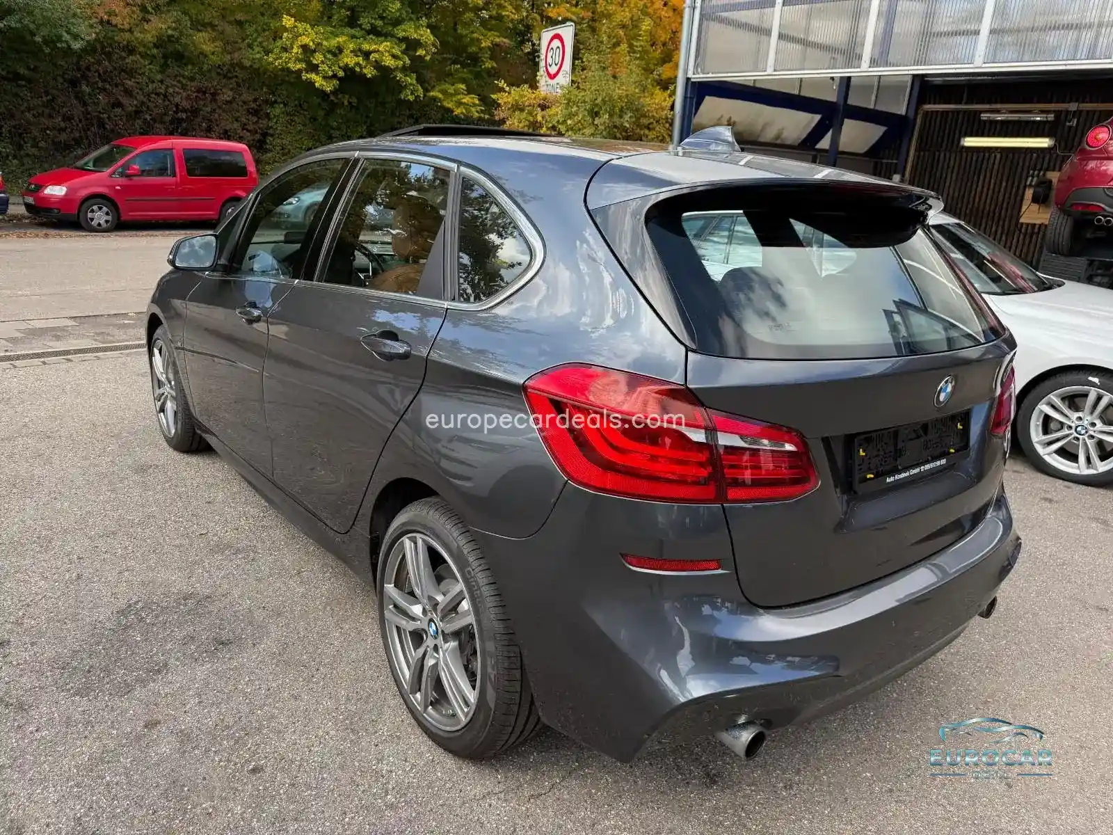 BMW 225