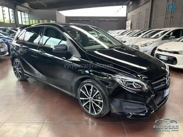 Mercedes-Benz B 200
