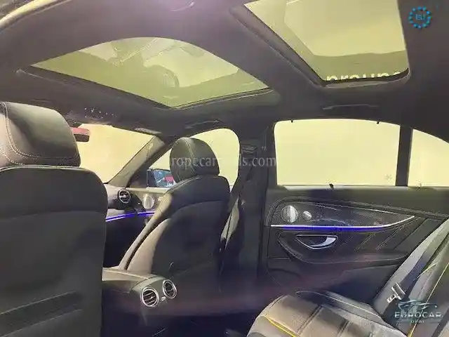 Mercedes-Benz E 63 AMG