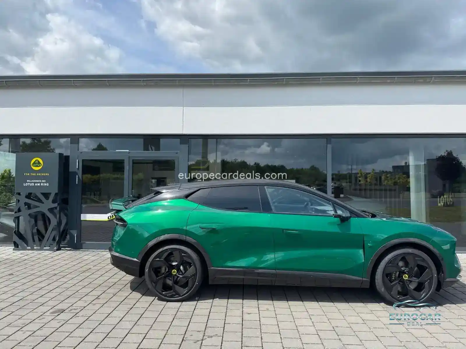 Lotus Eletre