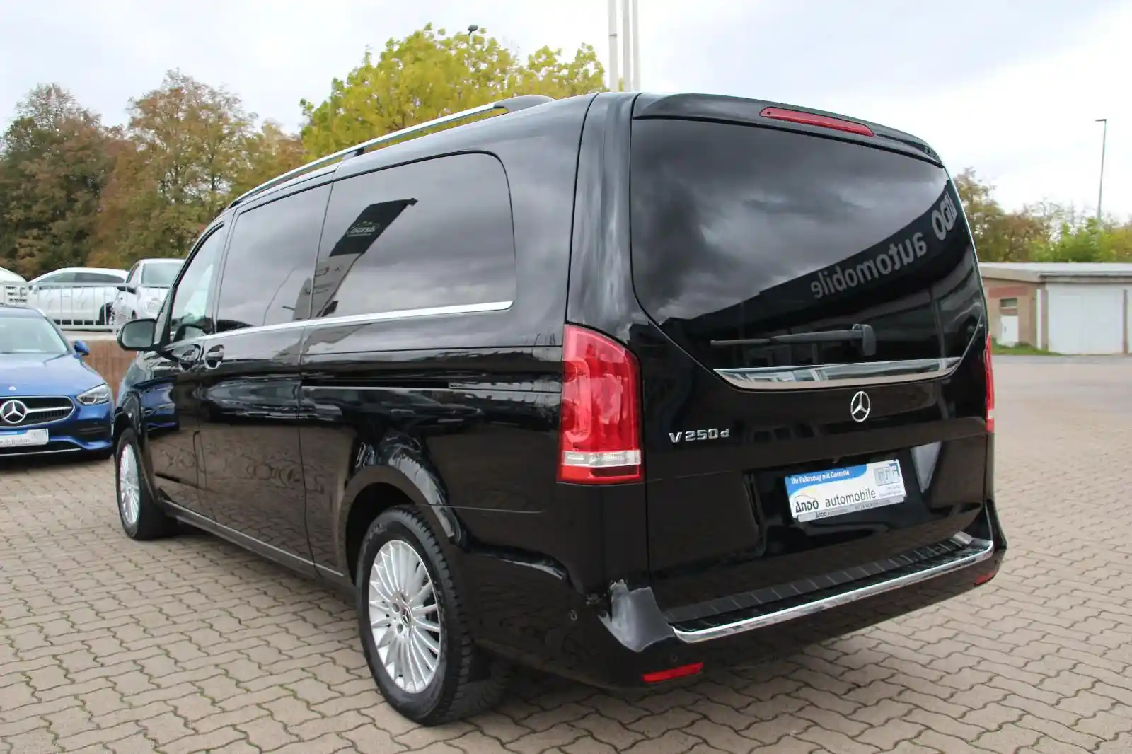 Mercedes-Benz V 250