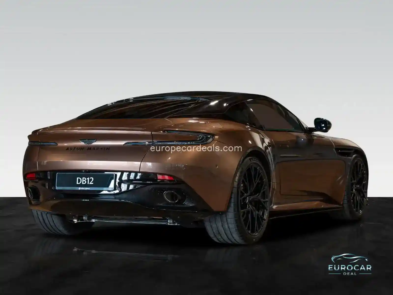 Aston Martin DB12