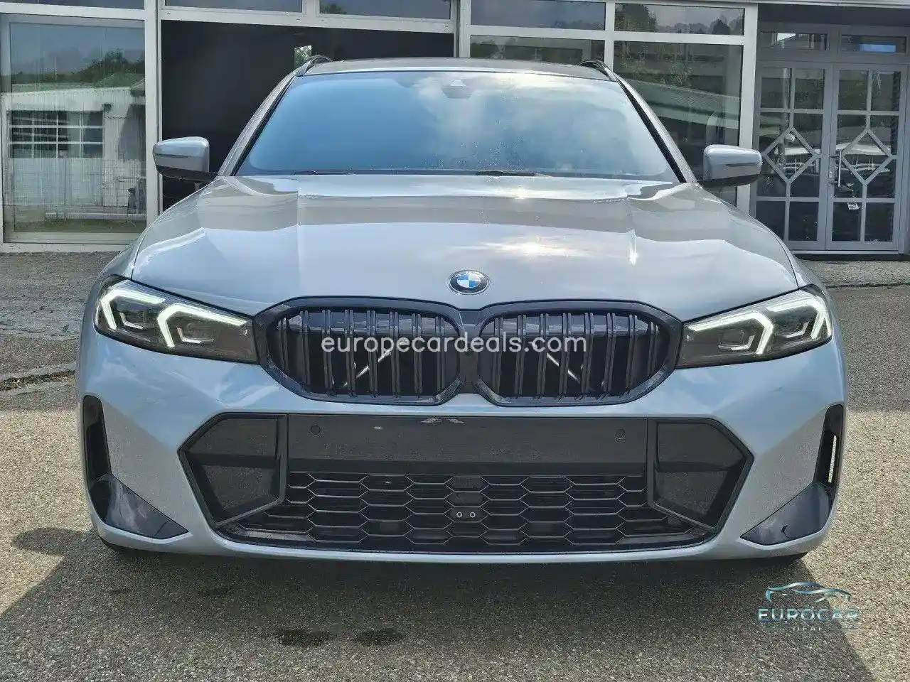 BMW 330