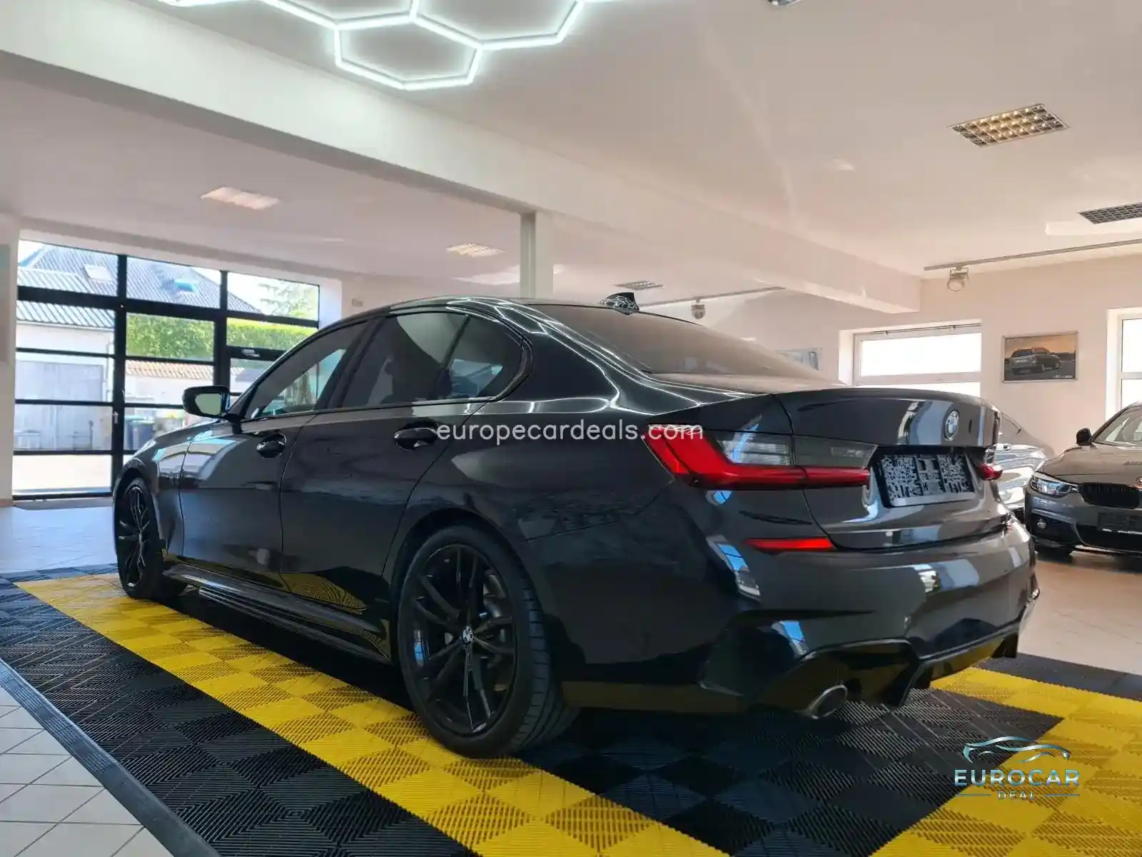 BMW 330