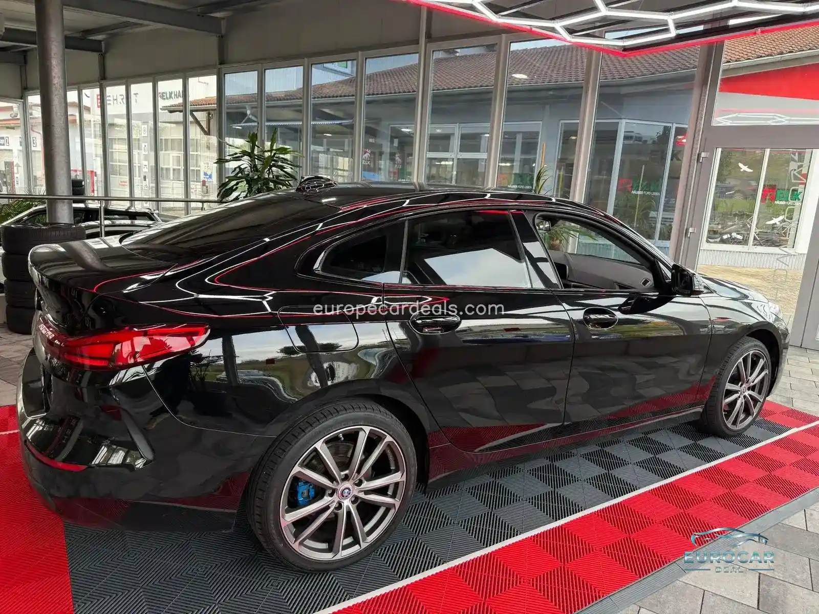 BMW 218
