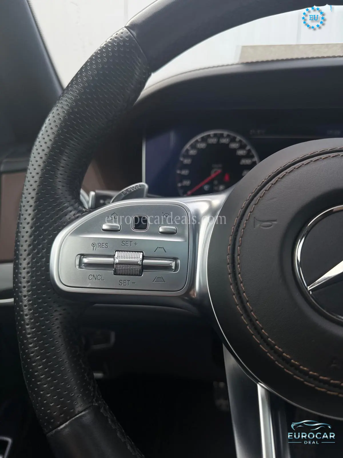 Mercedes-Benz S 560