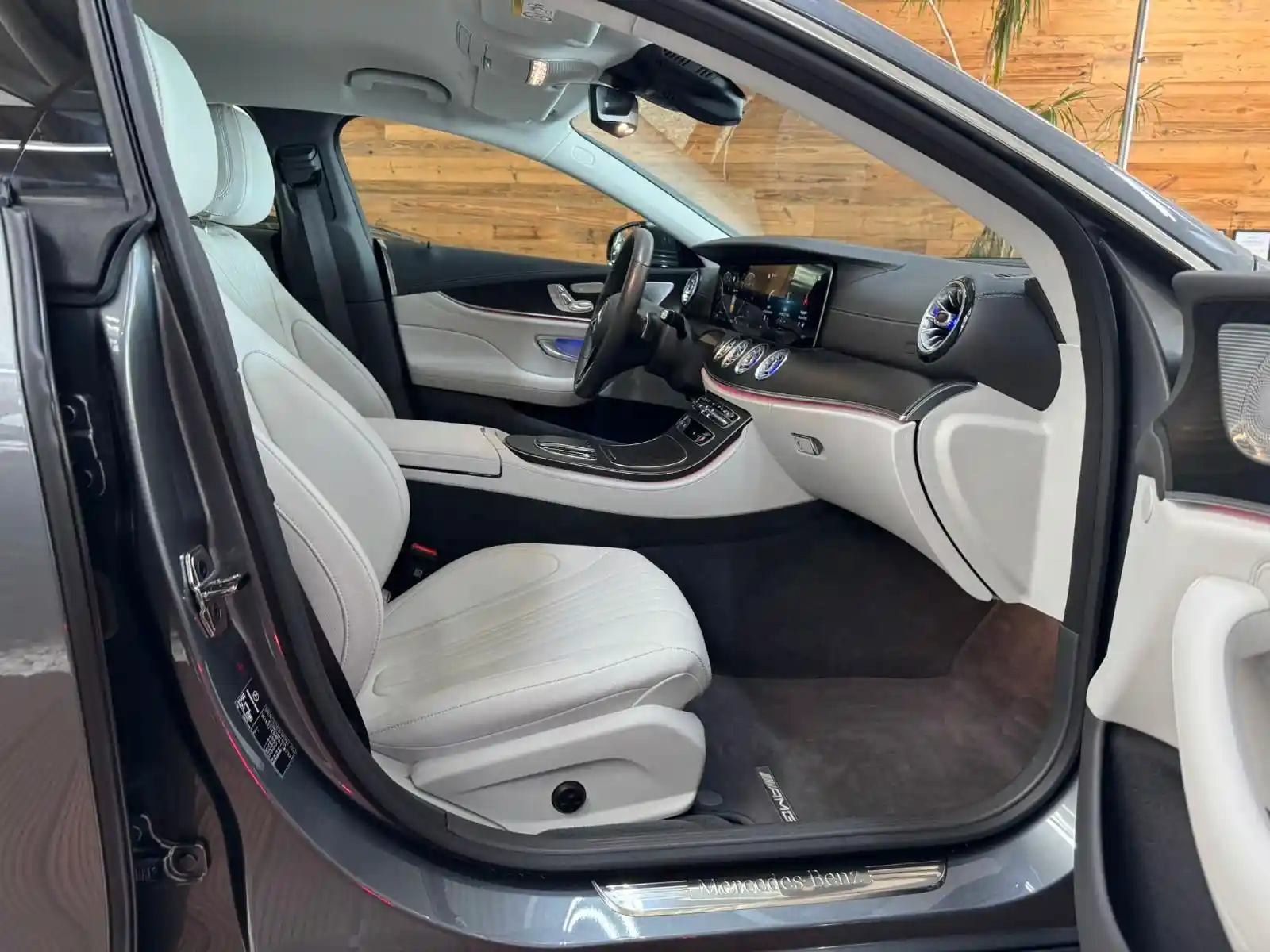 Mercedes-Benz CLS 300