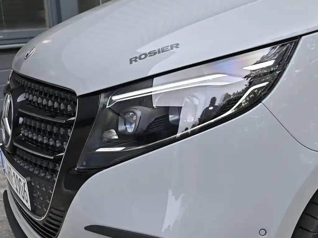 Mercedes-Benz V 250
