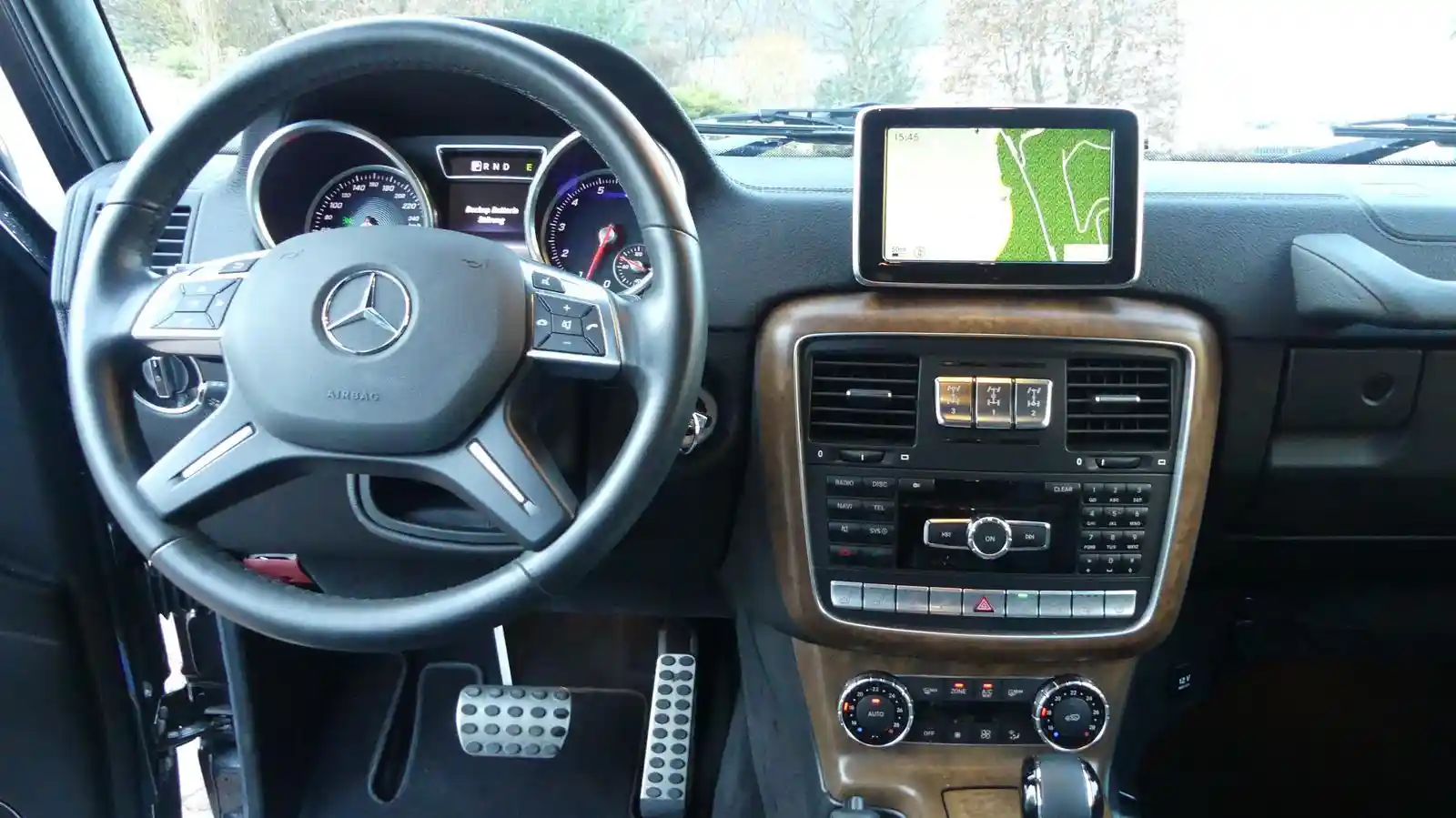 Mercedes-Benz G 500