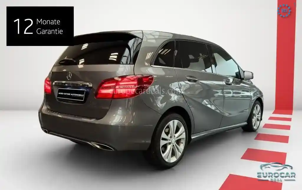 Mercedes-Benz B 180