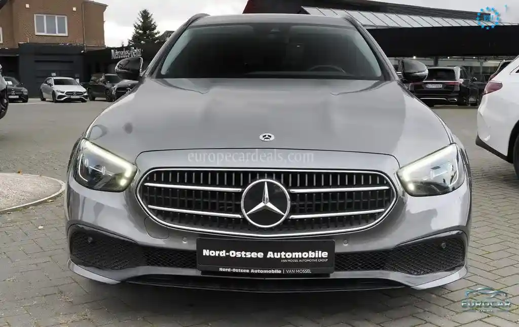 Mercedes-Benz E 220