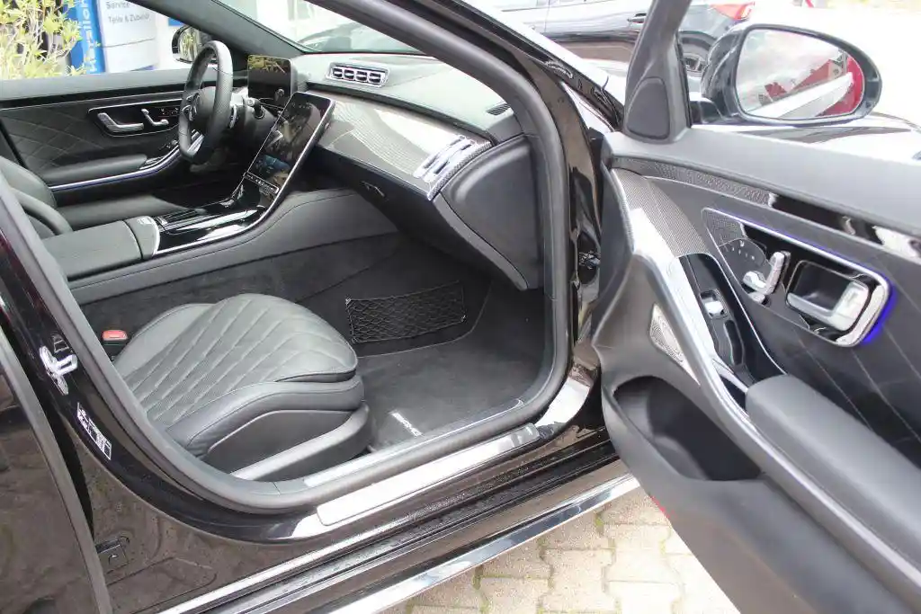 Mercedes-Benz S 500