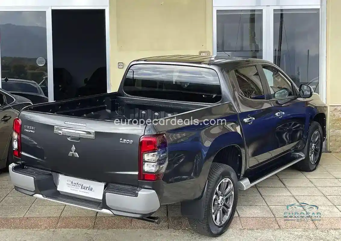 Mitsubishi L200