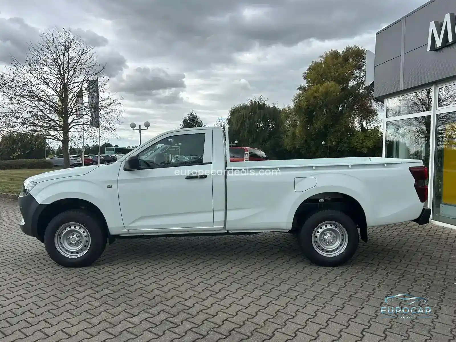 SingleCab L 4×4 *AHK* / *Laderaumwanne*