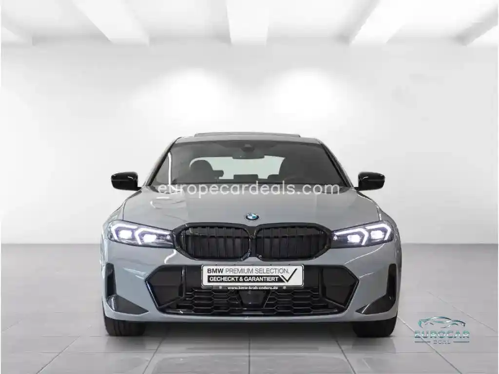 BMW 330