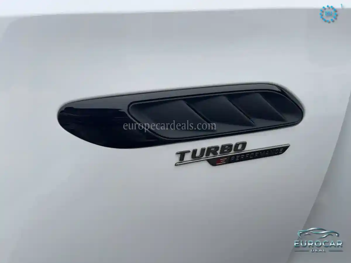Mercedes-Benz C 63 AMG